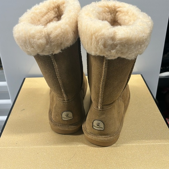 NWOT Kids BearPaw Suede Boots - Picture 3 of 5